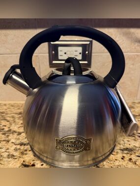 Brandani Italy 3 Qt Stainless Steel Whistling Tea Kettle Induction Stove Top NEW